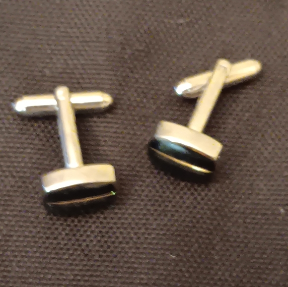 D&G Elegant Black and Gold Cufflinks - Picture 3 of 7